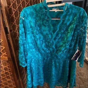 Kiyonna Liden lace top. Plus size 1.